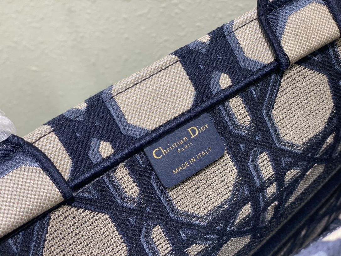 Handbags Dior 8001 size:36.5*28 cm - vstockx