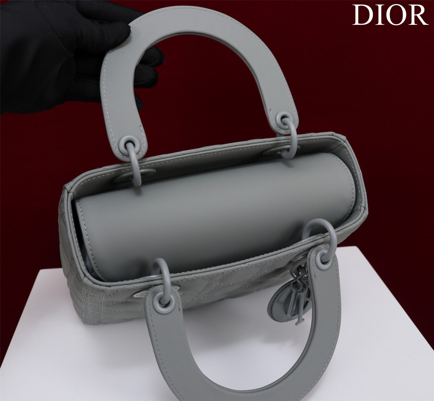 Handbag Dior M0565 size 32*24*12 cm - vstockx
