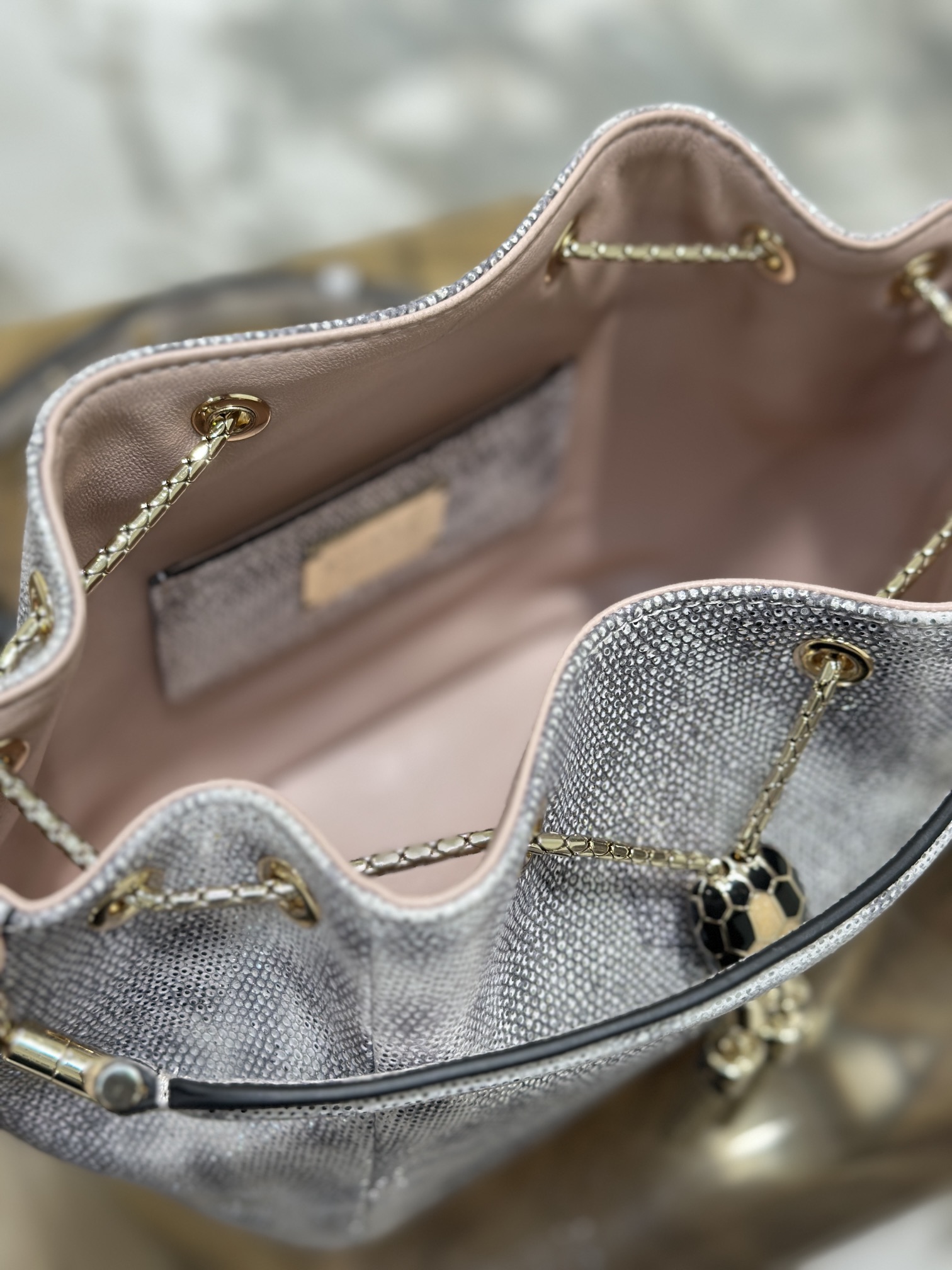 Handbags Bvlgari 287614 size:16*19*11 cm - vstockx