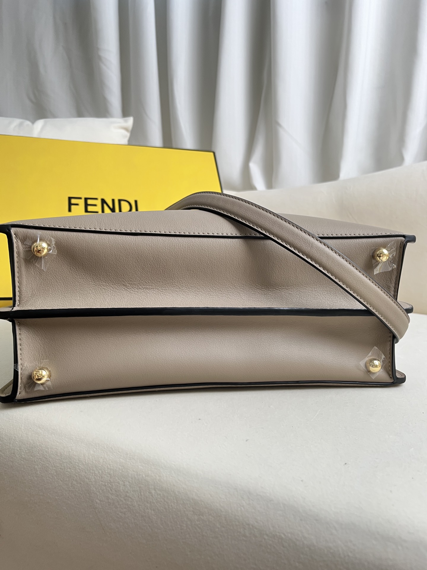 handbags FENDI 0230 size:25.5*33.5*13cm - vstockx