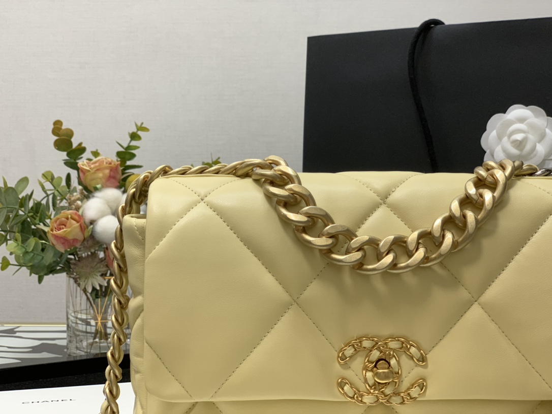 Handbag Chanel size 30 cm - vstockx