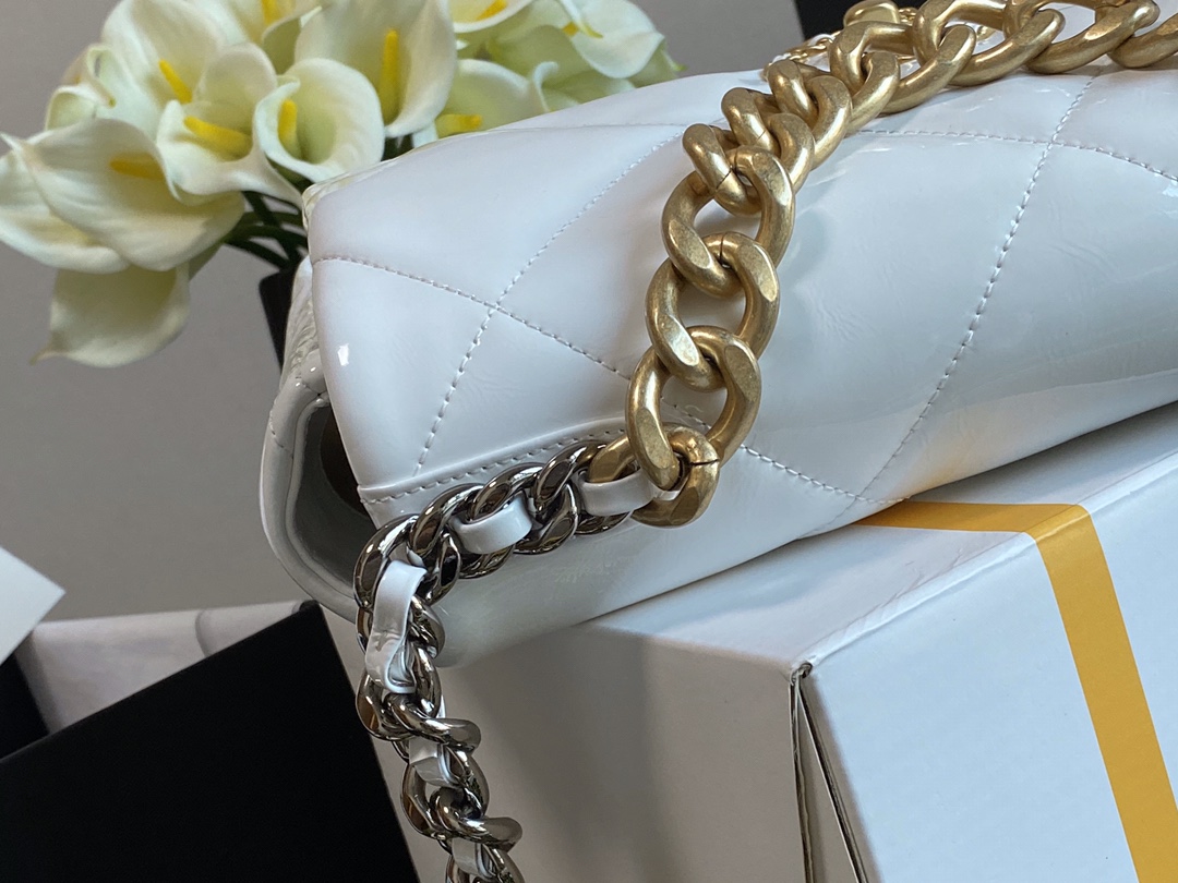 Handbag Chanel size 30 cm - vstockx