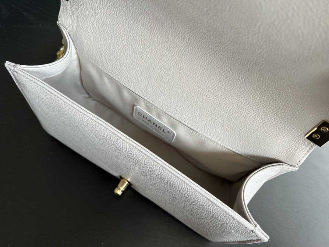 Handbag Chanel size 25 cm - vstockx