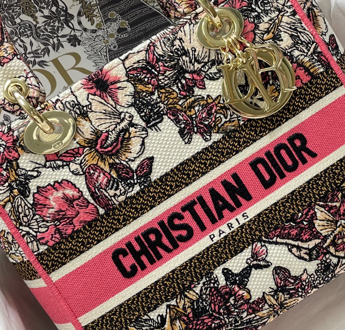 Handbag Dior M0565 size 24*20*11 cm - vstockx