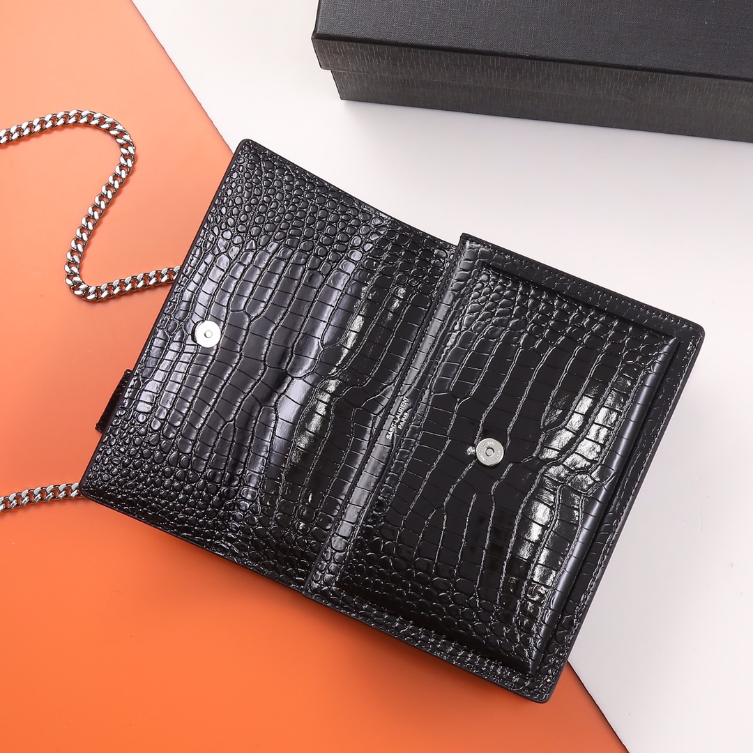 Handbags SAINT LAURENT 442906 size 22x8x16 cm - vstockx