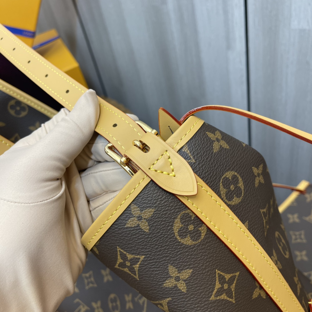 Handbag Louis Vuitton M46197 size 39 x 30 x 15 cm - vstockx