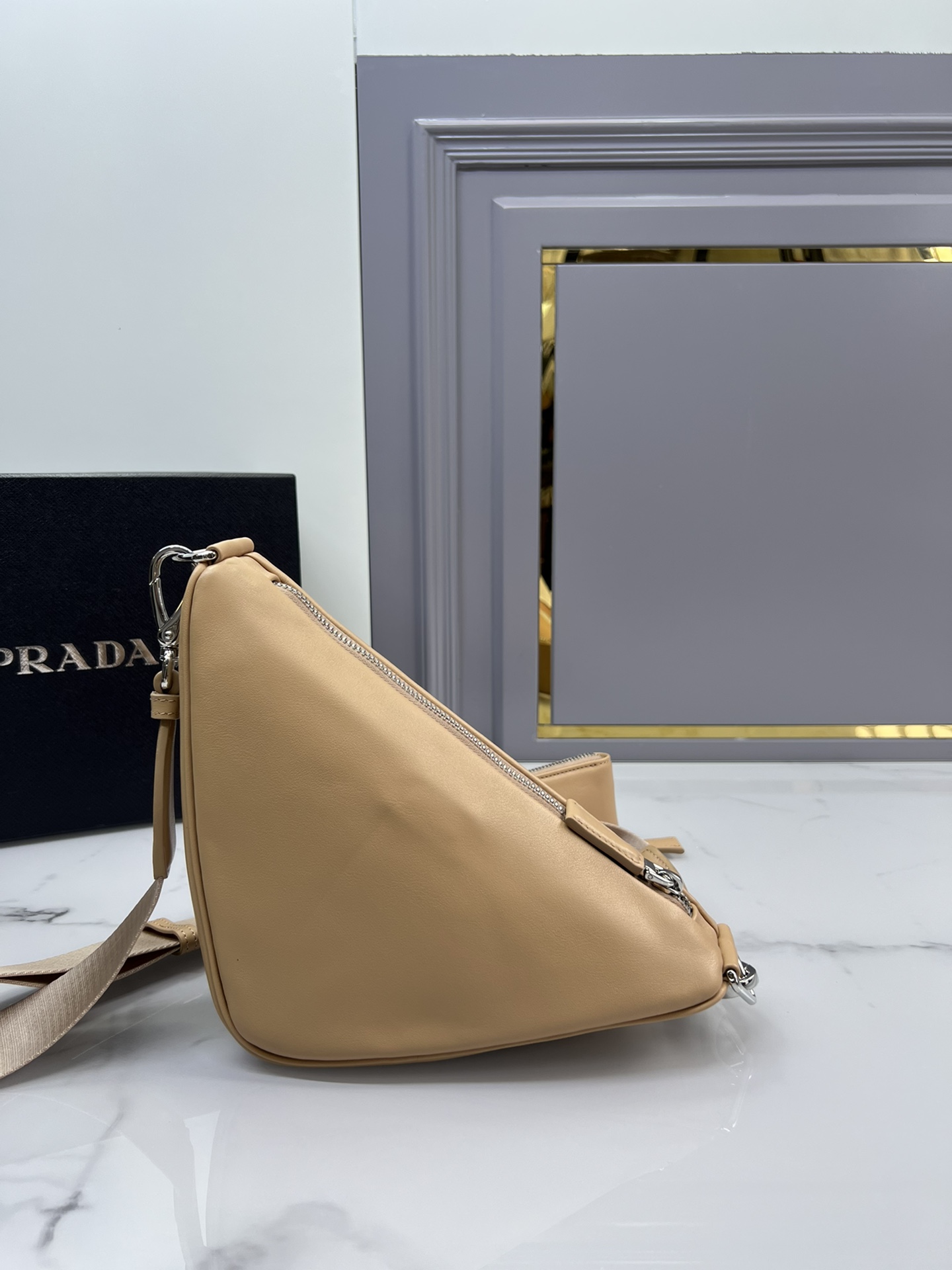 handbags prada 1BH190 26*14*12 - vstockx