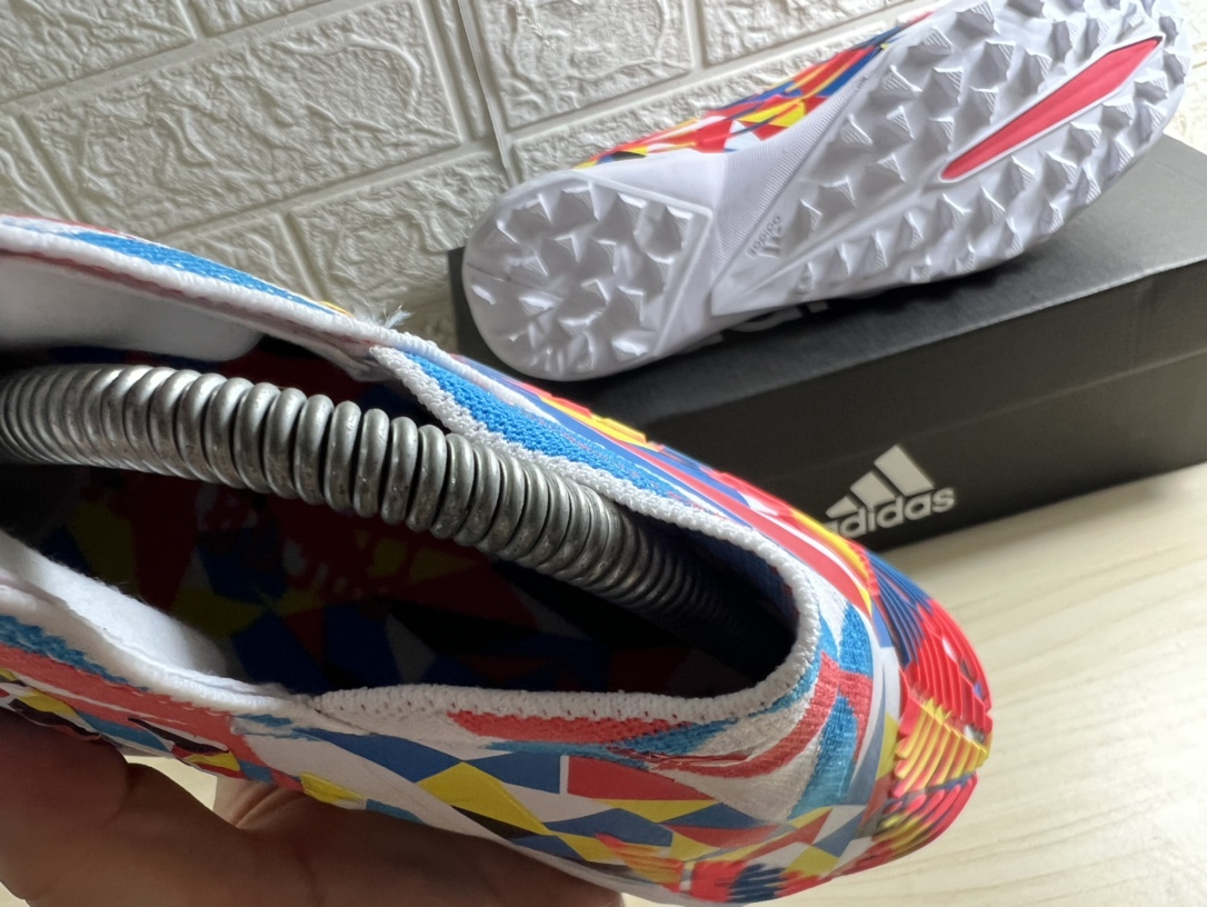 AD football shoes 23 - vstockx