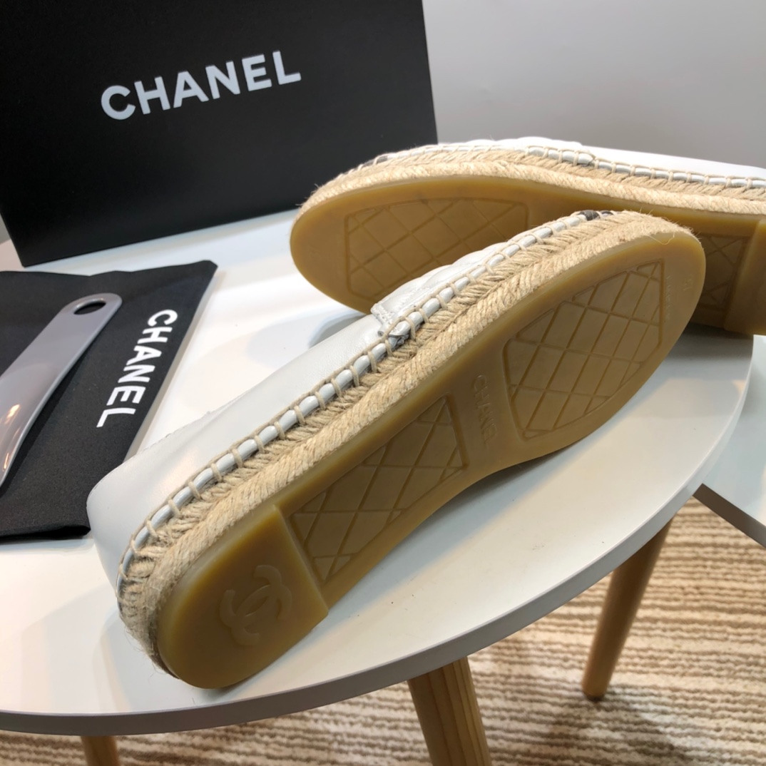 Chanel Loafers 58 - vstockx