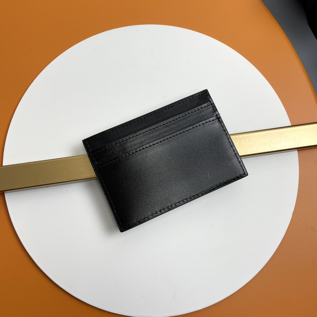 Handbags SAINT LAURENT 423291 size 10x7.5x0.5 cm - vstockx