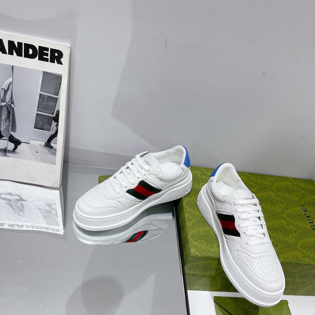 Gucci Women's GG sneaker 2 - vstockx