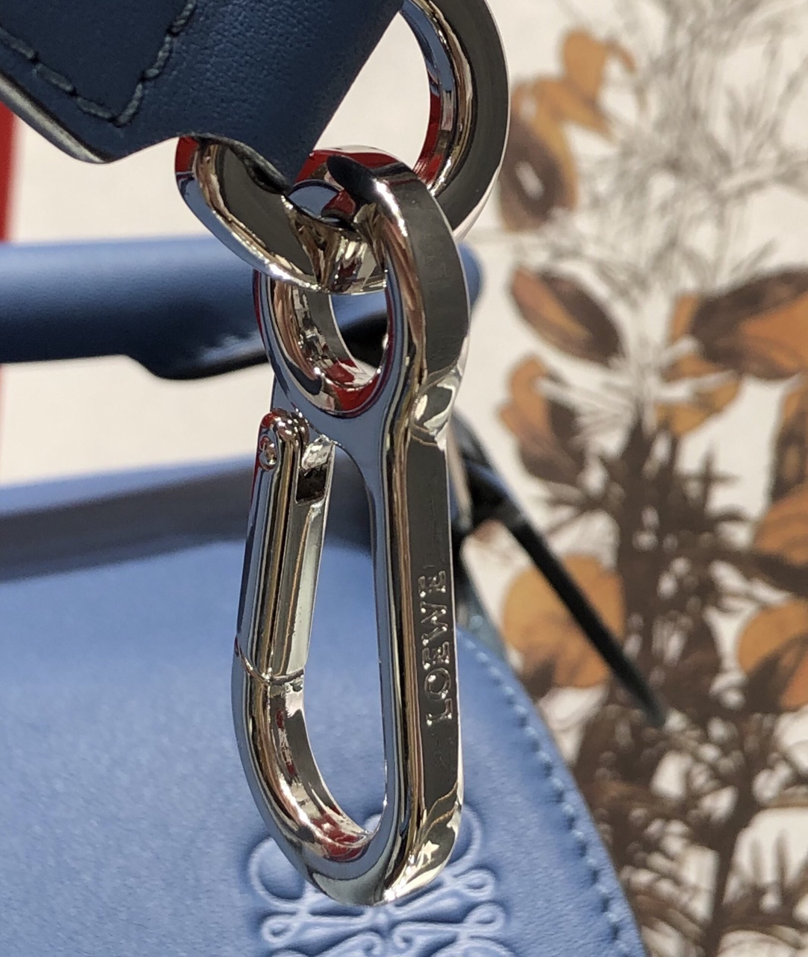 Handbags LOEWE Ykk size:29x18x12 cm - vstockx