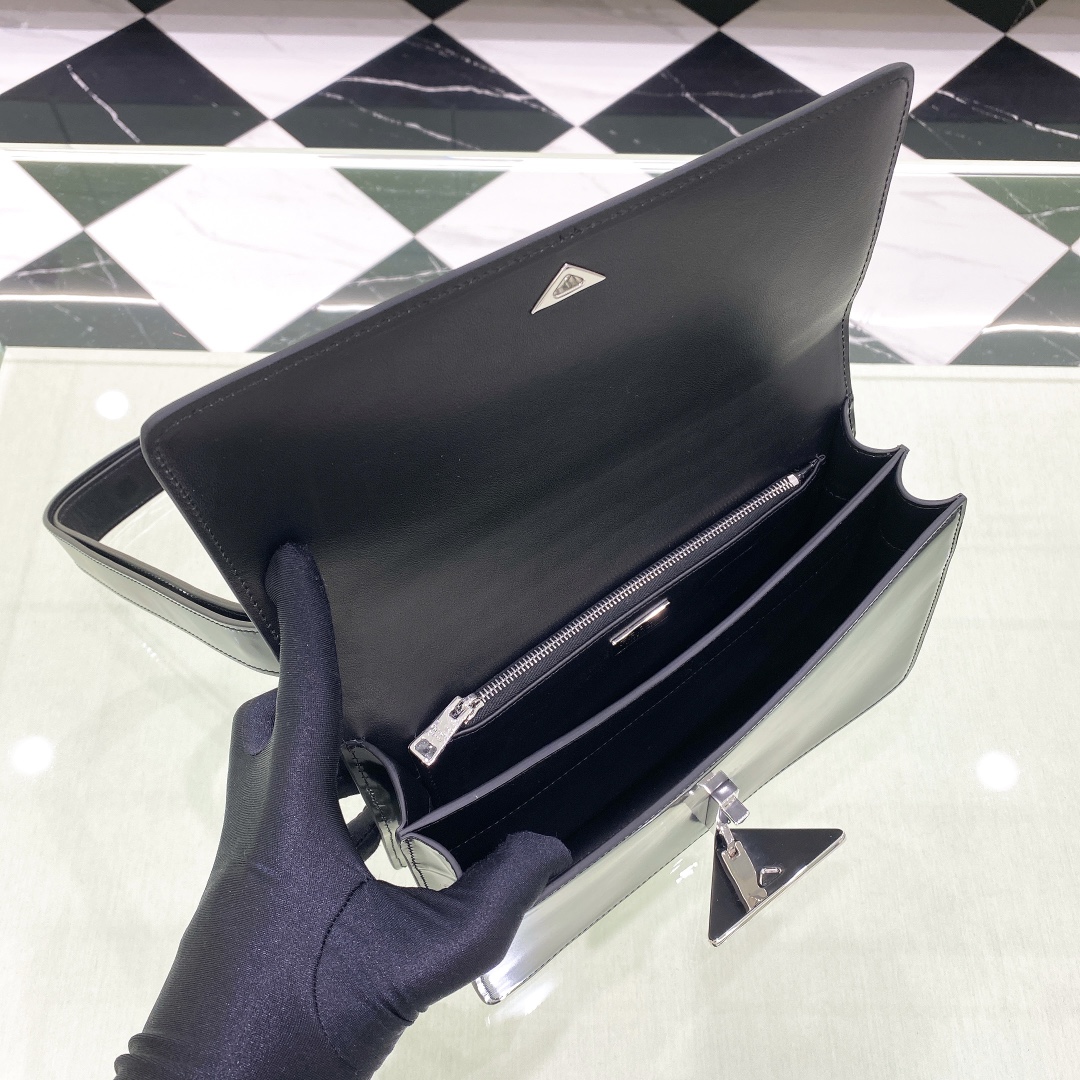 handbags prada 1BD321 24*15*6 - vstockx