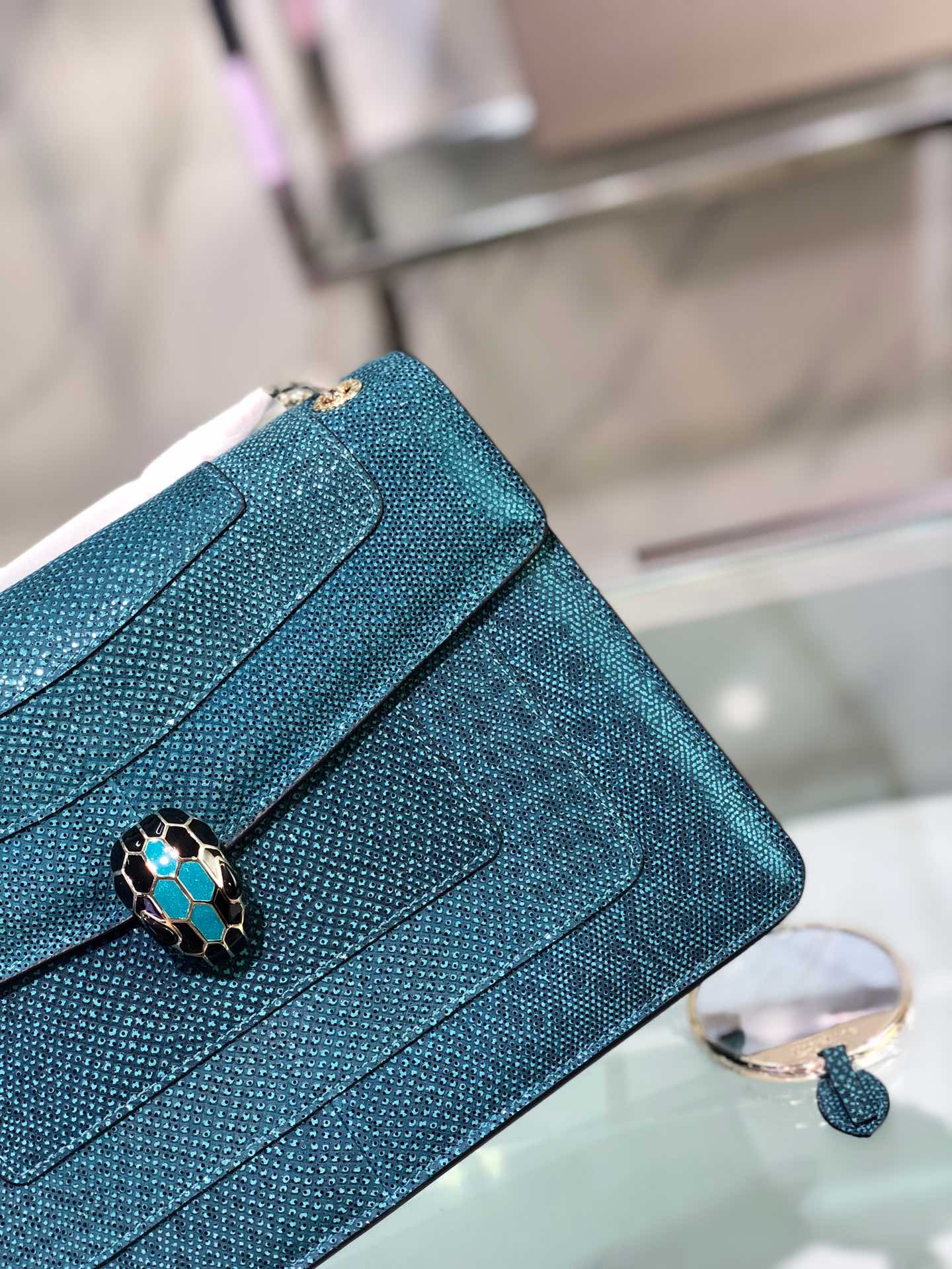 Handbags Bvlgari 35362 size:28*18*8.5 cm - vstockx