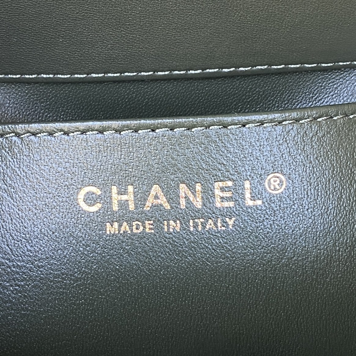 Handbag Chanel AS3648 size 17X14.5X7.5 cm - vstockx