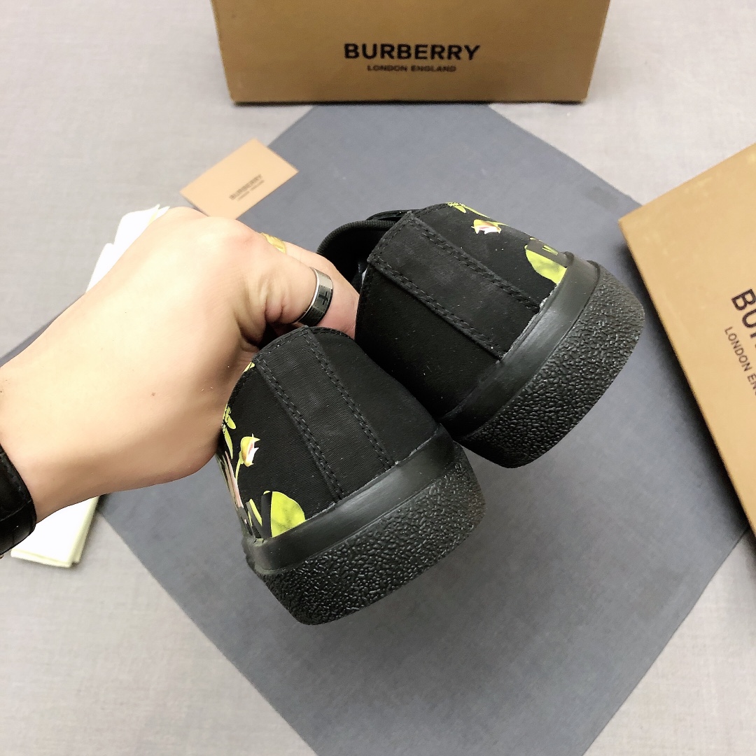 Burberry Perforated Check Sneaker 9 - vstockx