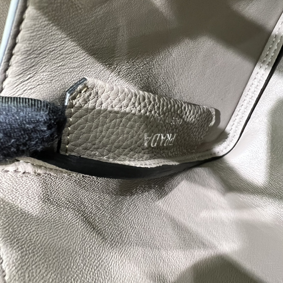 handbags prada 1BA349 15.5*18*10 - vstockx