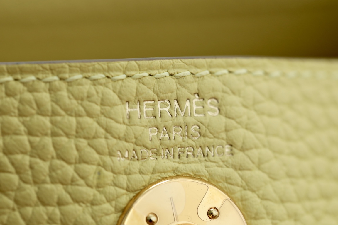 Handbags Hermes Lindy mini tc - vstockx