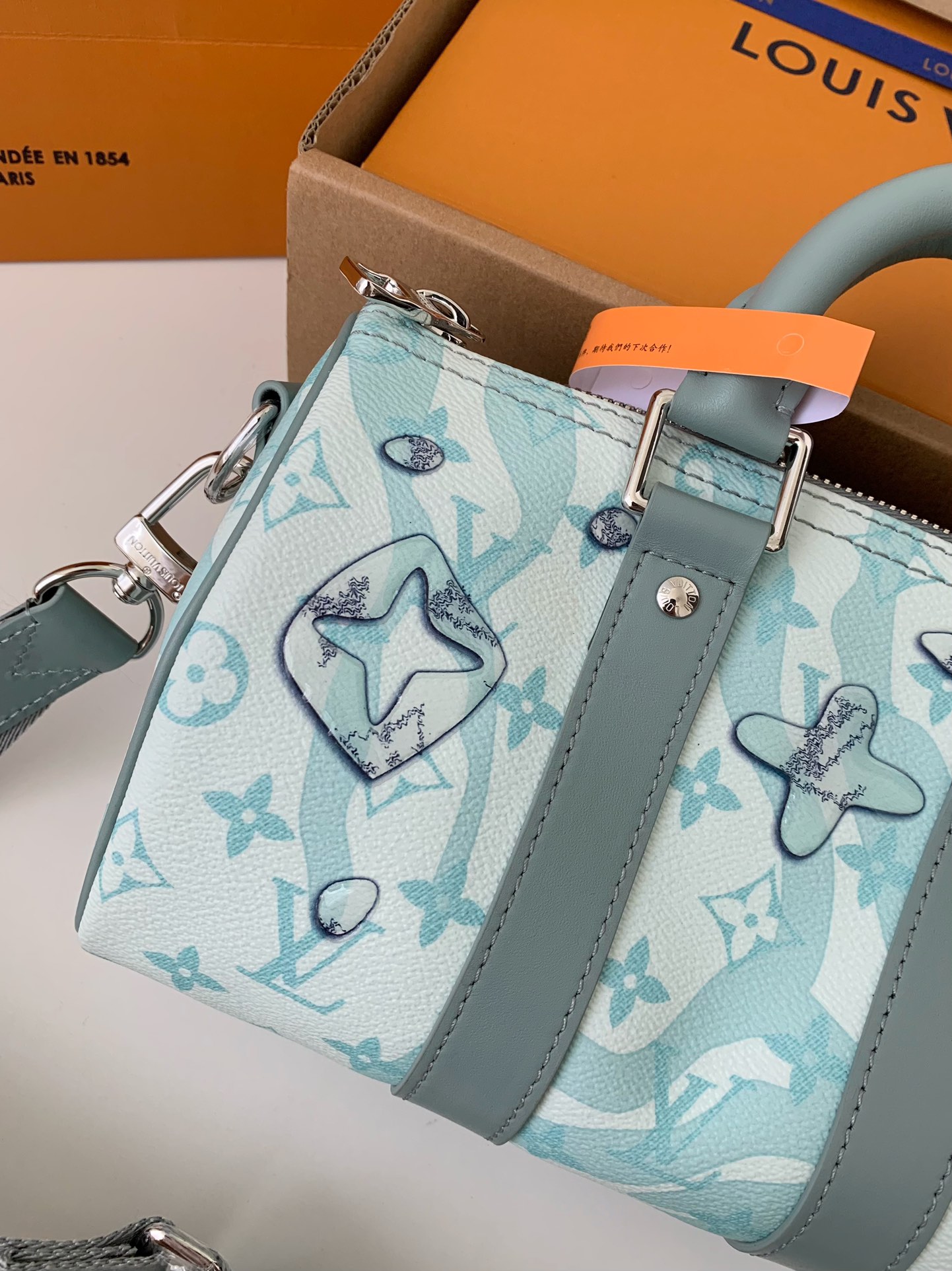 Handbags Louis Vuitton M22527 size:25*15*11 cm - vstockx