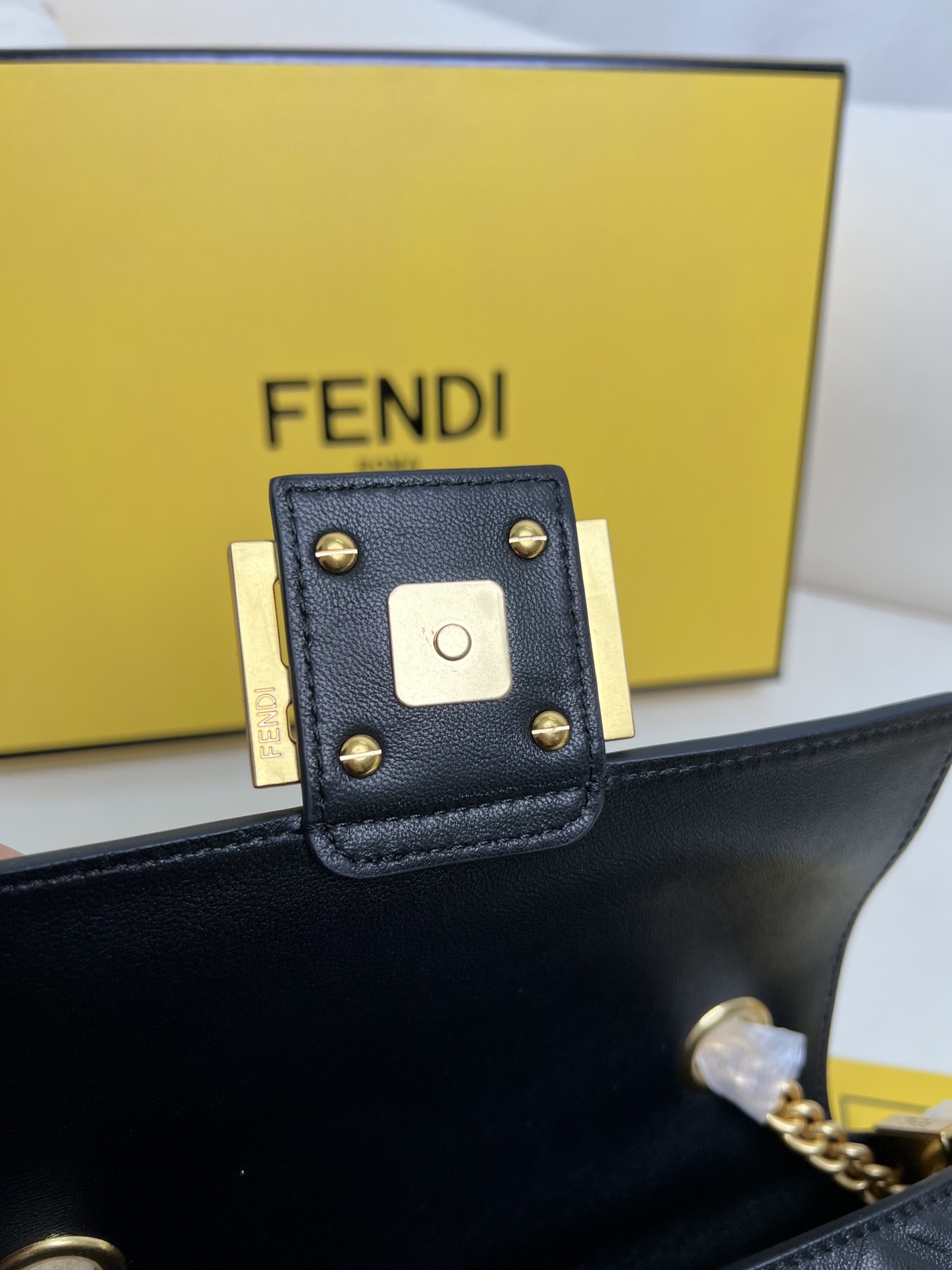handbags FENDI 8BR793 size:24*14.5*7cm - vstockx