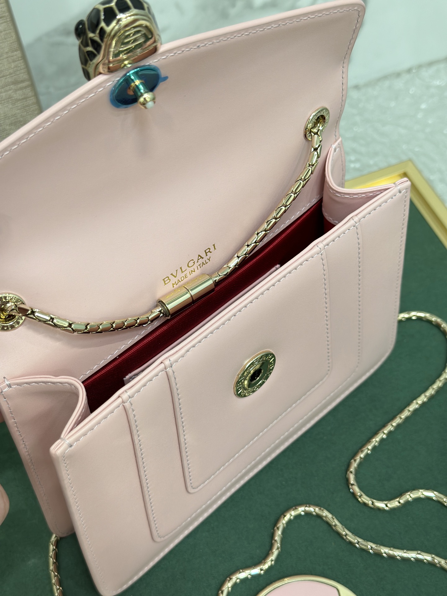 Handbags Bvlgari 35107 size:20*15*5 cm - vstockx