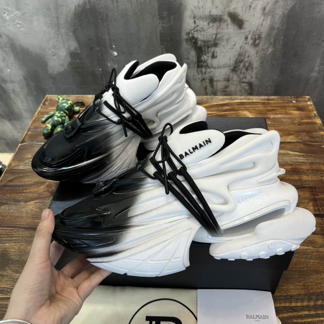 Balmain Unicorn Low-Top White Black Gradiant - vstockx