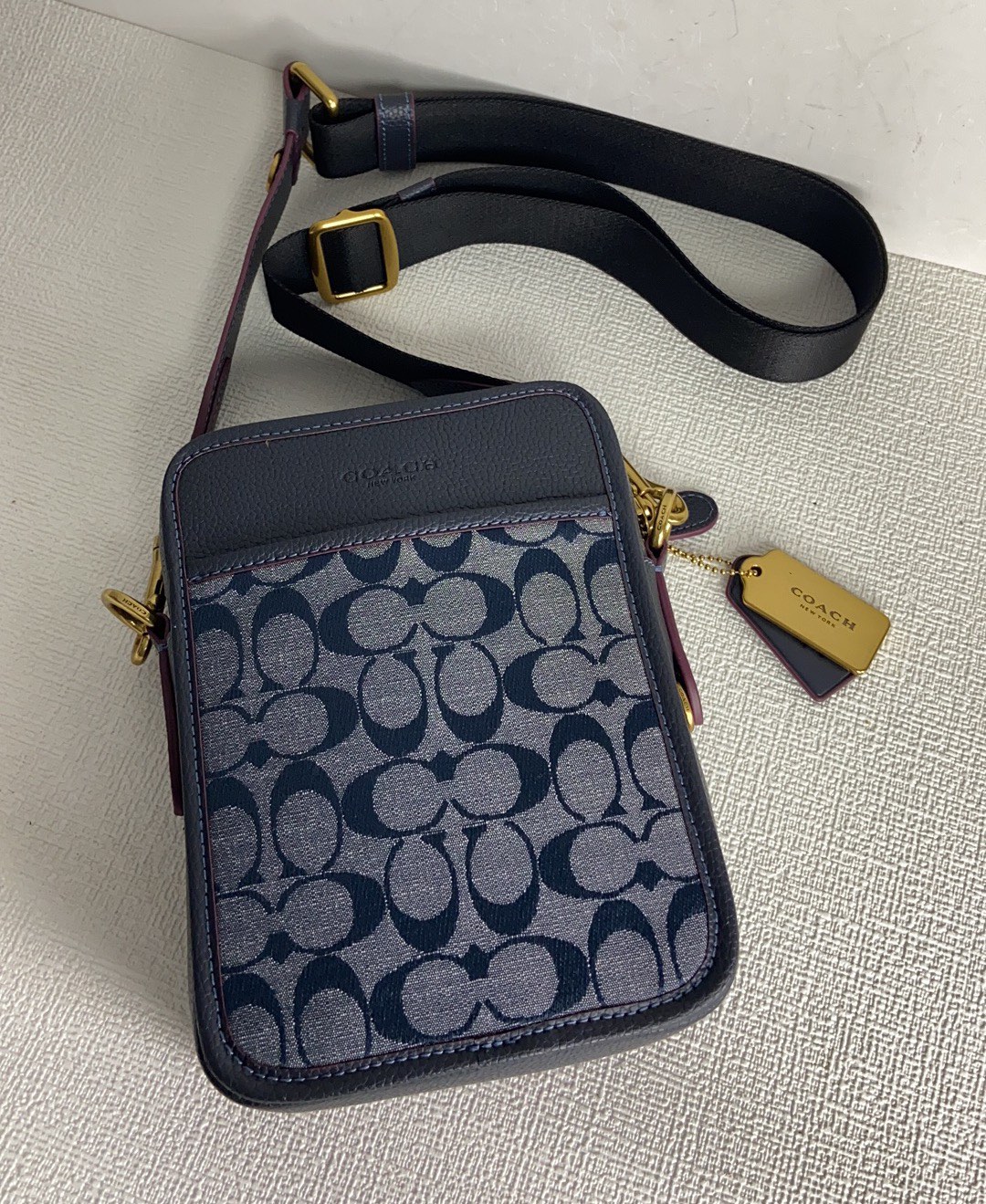 Handbags Coach CH060 size:16*21*6cm - vstockx