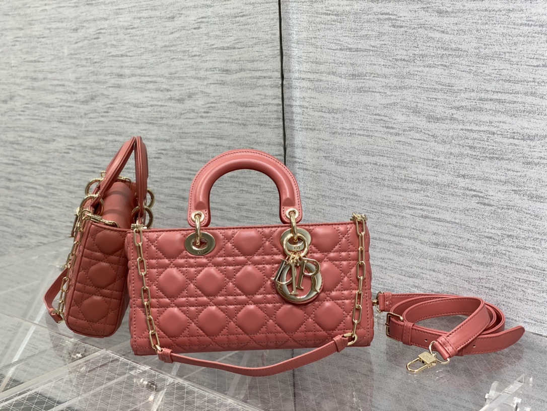 Handbag Dior size 26*6*14 cm - vstockx