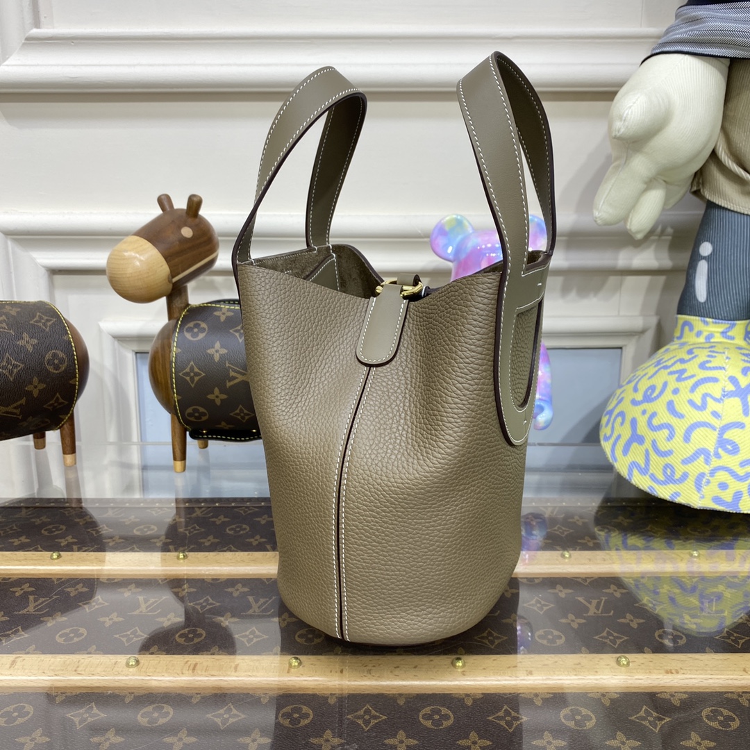 Handbags Hermes picotin size :18x2.5 x22 cm - vstockx