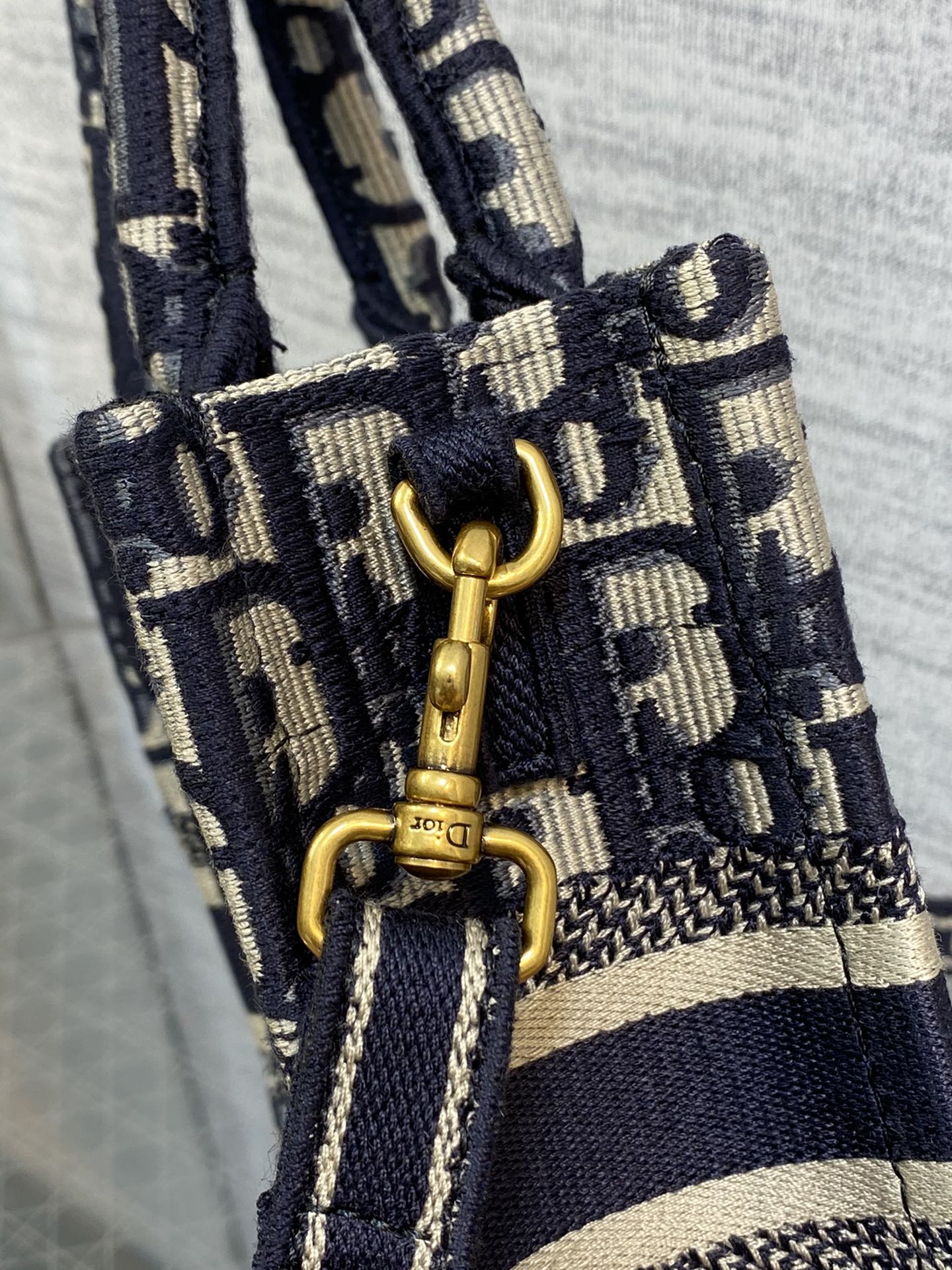 Handbag Dior size 13.5*5*18 cm - vstockx