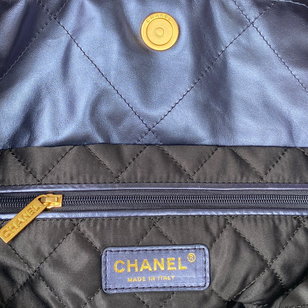 Handbag Chanel AS3261 size 39  42  8 cm - vstockx