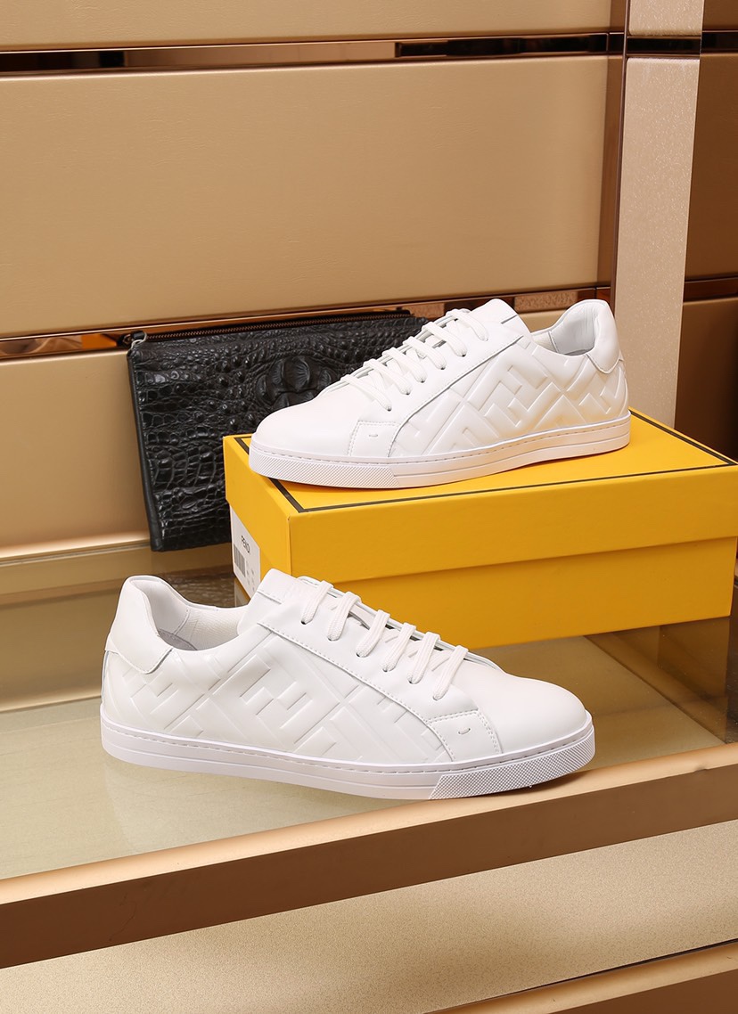 Fendi Low Top Sneakers 9 - vstockx