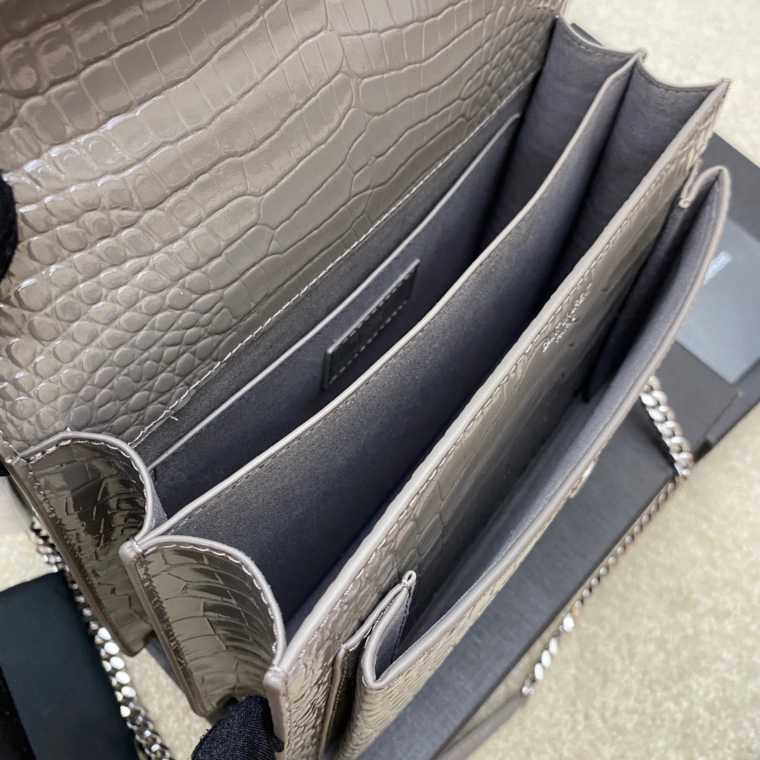 Handbags SAINT LAURENT 442906 size 22x8x16 cm - vstockx