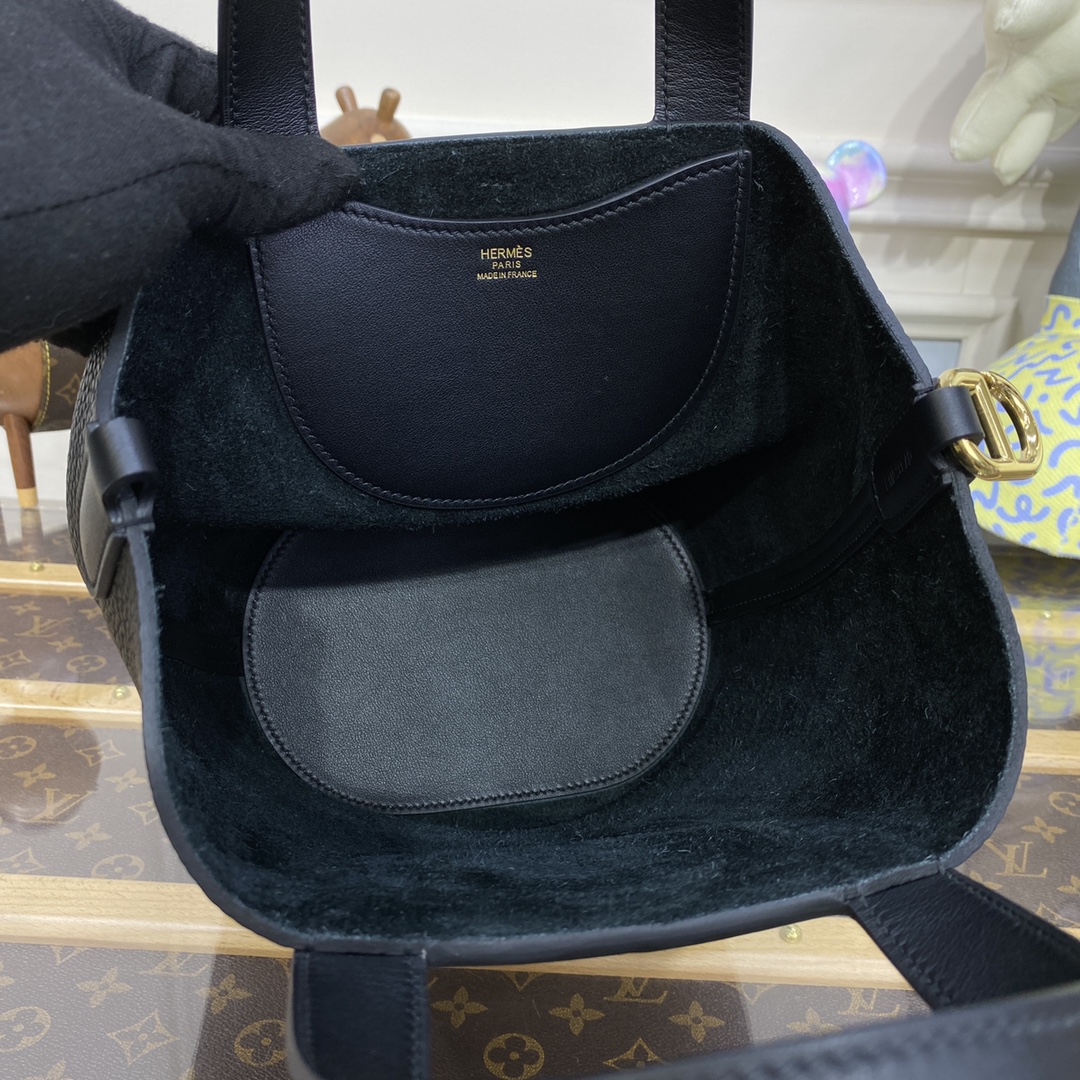 Handbags Hermes picotin size :18x2.5 x22 cm - vstockx