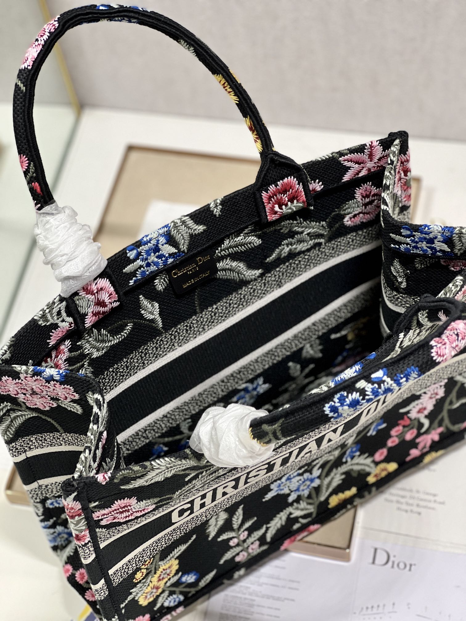 Handbag Dior 1286 size 36  28 cm - vstockx