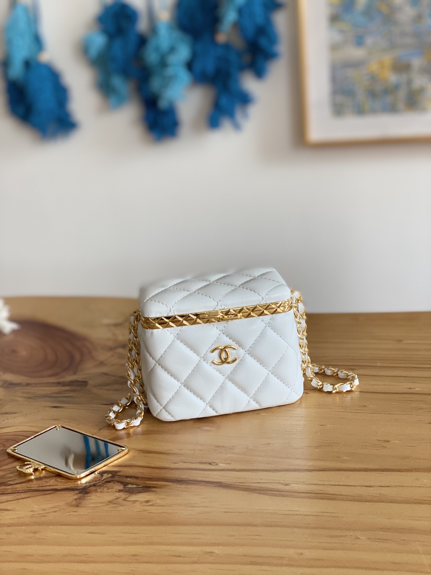 Handbag Chanel AP2717 size 9.5  11  8 cm - vstockx
