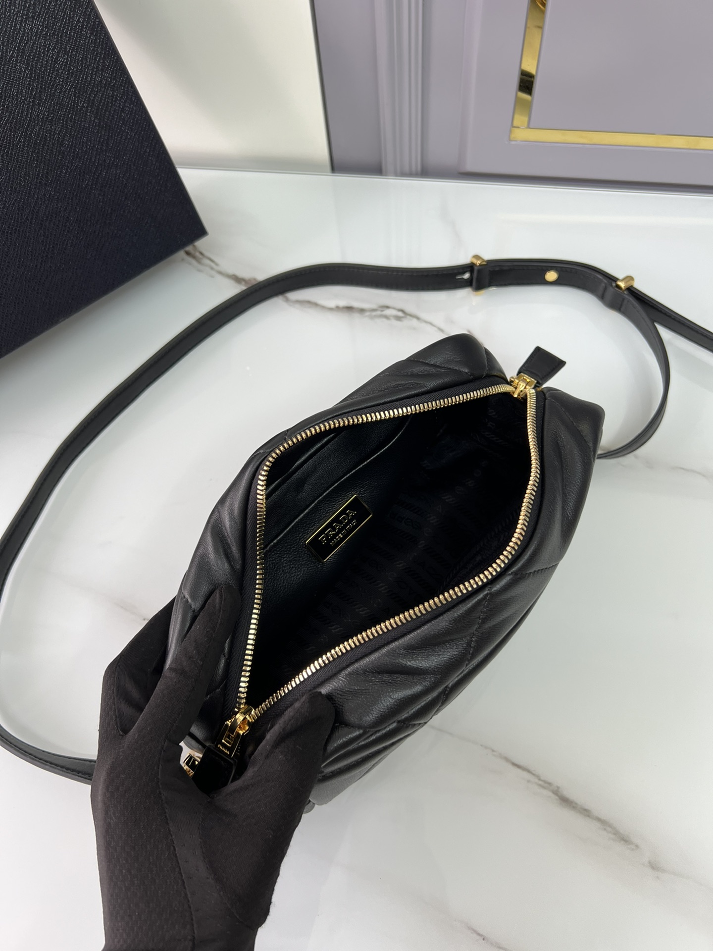 handbags prada 1BH197 22*11*7 - vstockx
