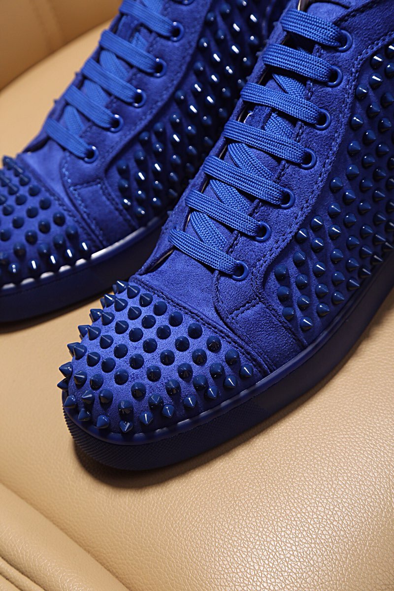 Christian Louboutin Louis Junior Spikes Orlato Flat Sneakers 7 - vstockx