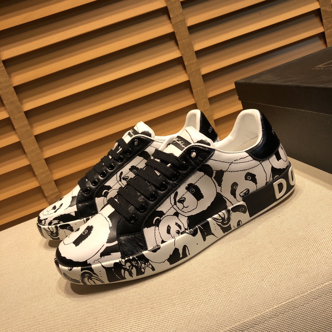 Dolce & Gabbana Low Tops Sneakers 135 - vstockx