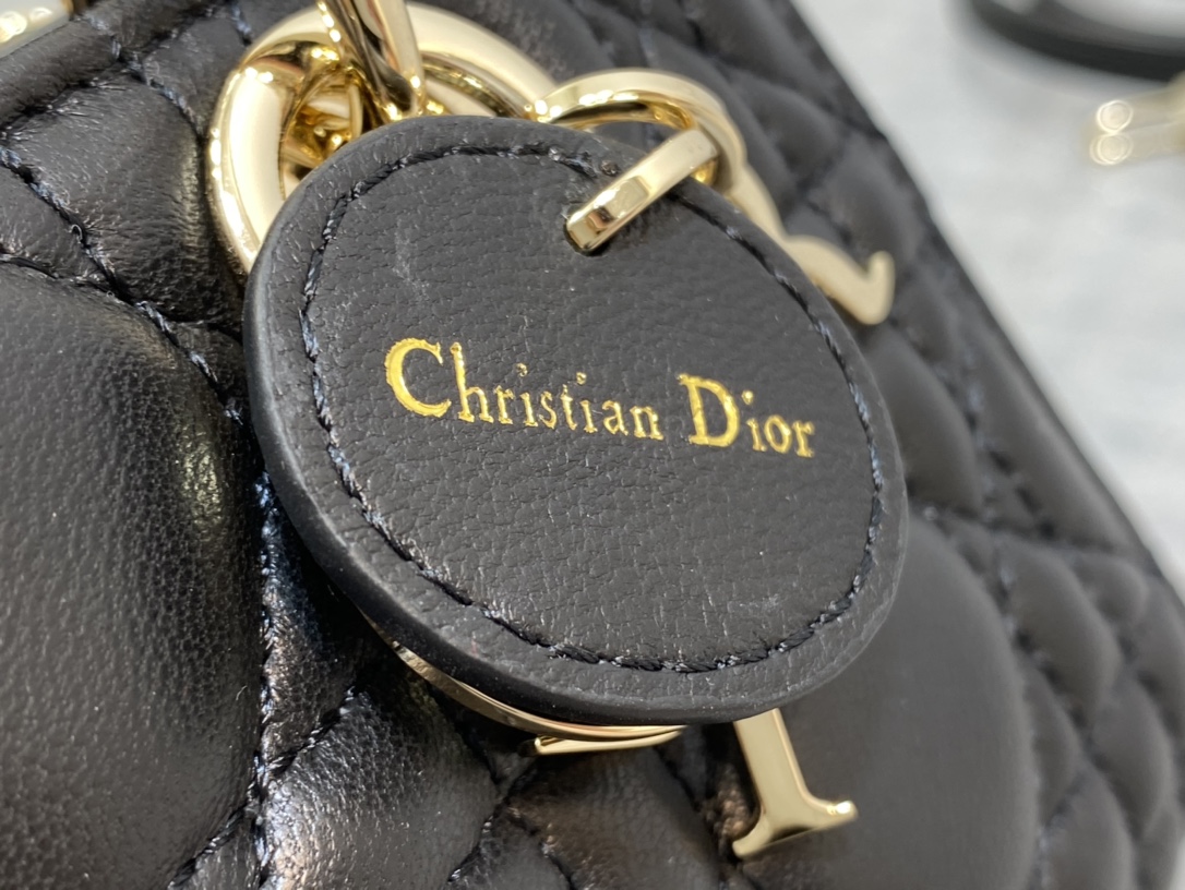 Handbags Dior 9230 size  16*5.5*10 cm - vstockx