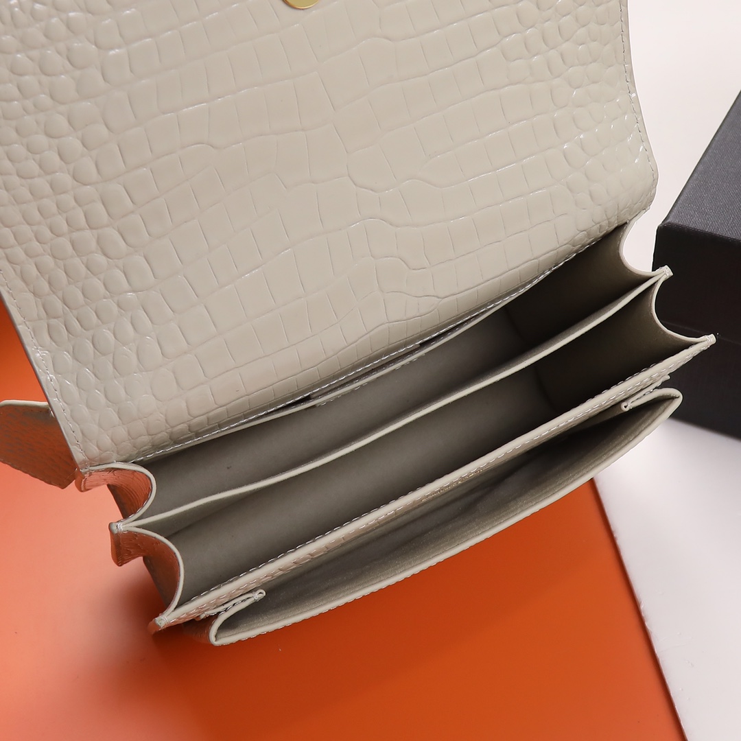 Handbags SAINT LAURENT 442906 size 22x8x16 cm - vstockx