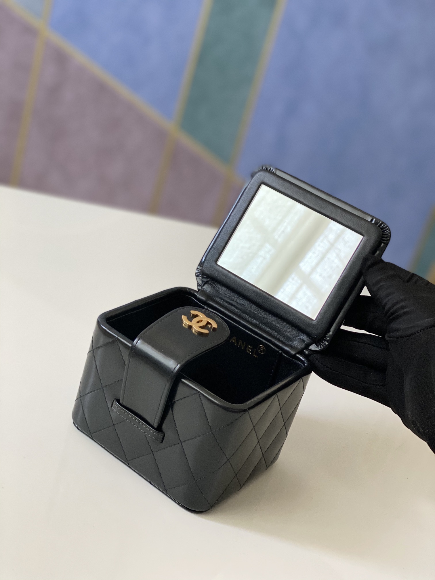 Handbag chanel size 11*9.5*8.5 cm - vstockx