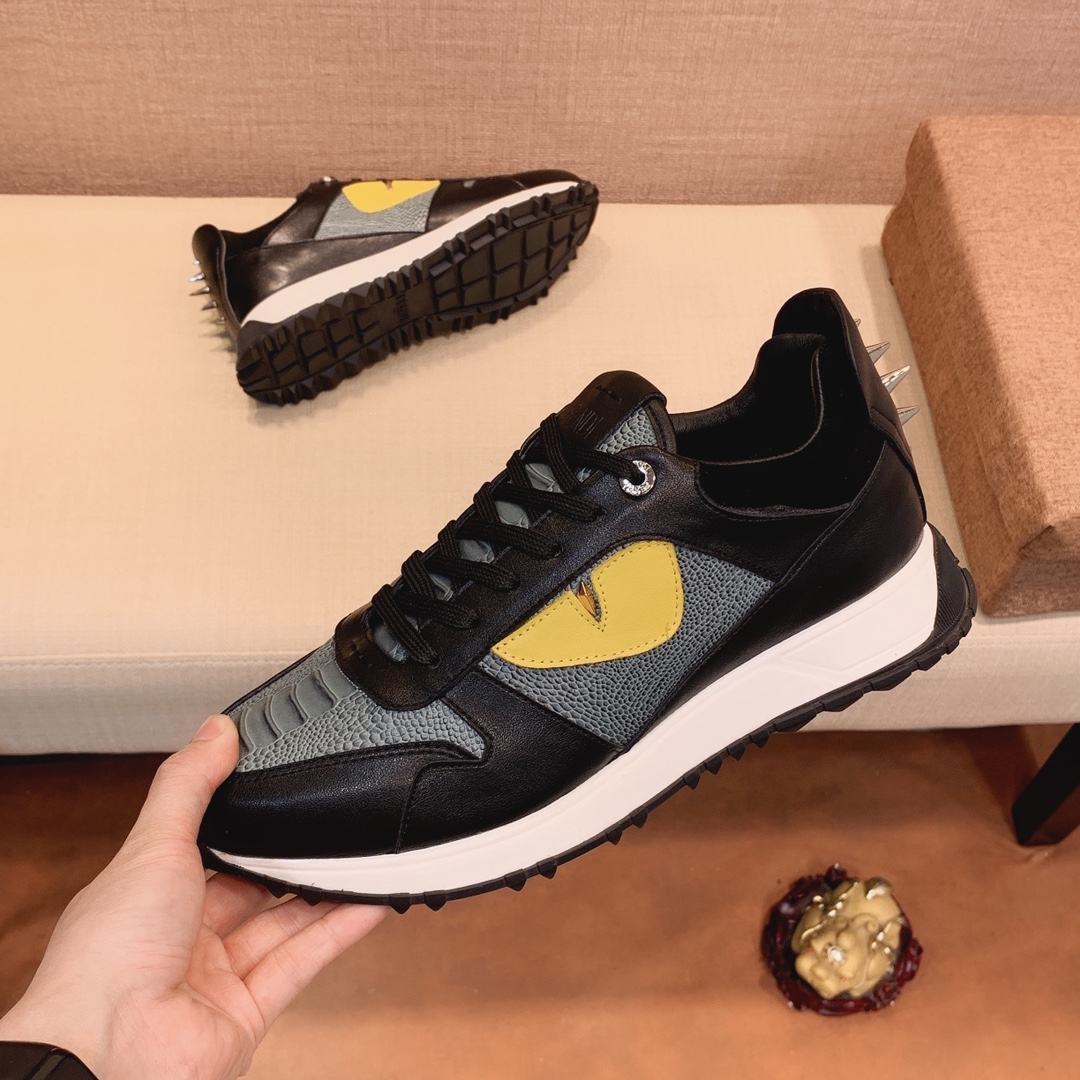 Fendi Low Top Sneakers 17 - vstockx