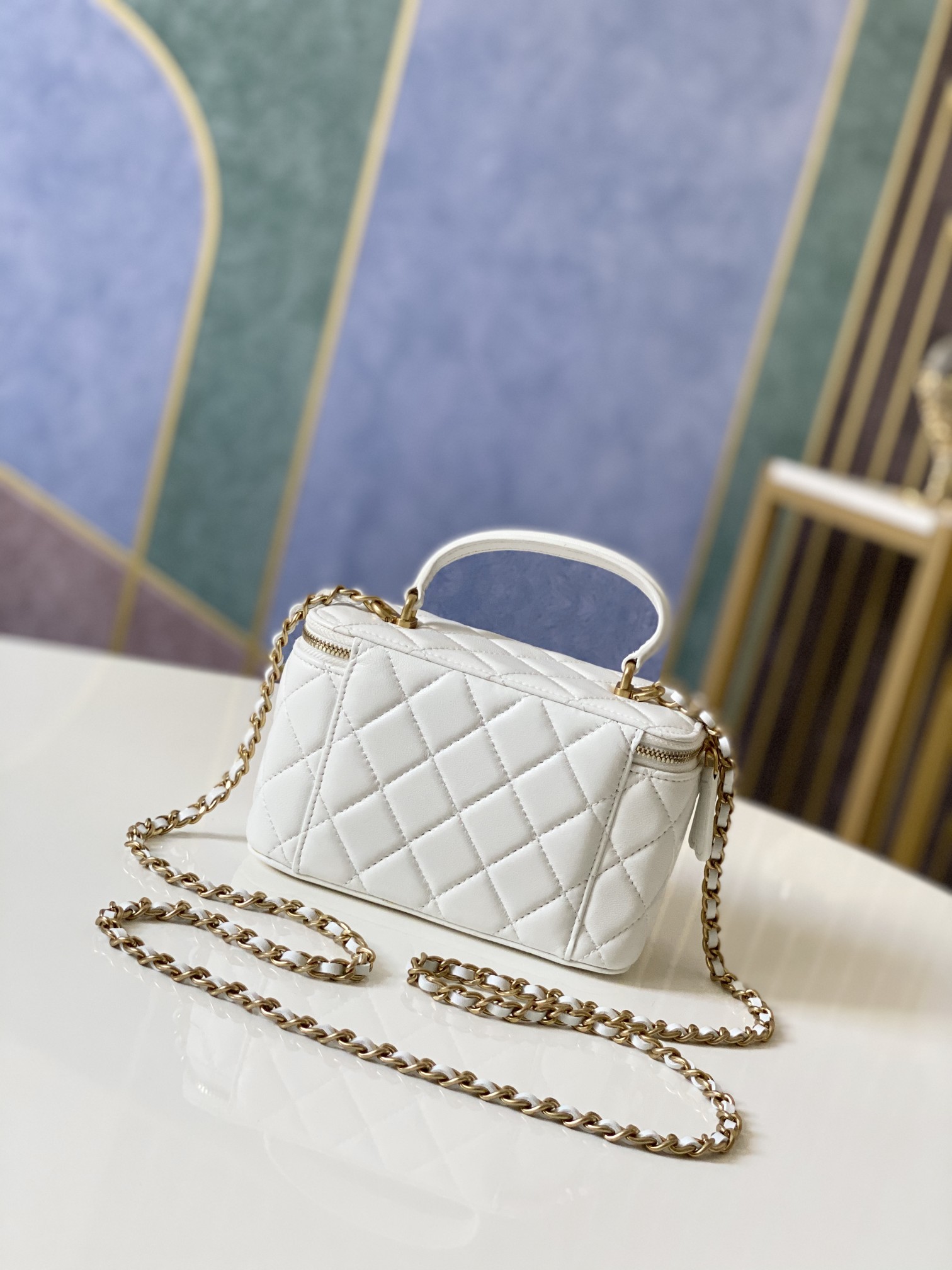 Handbag chanel 81118 size 9.5 17 8 cm - vstockx