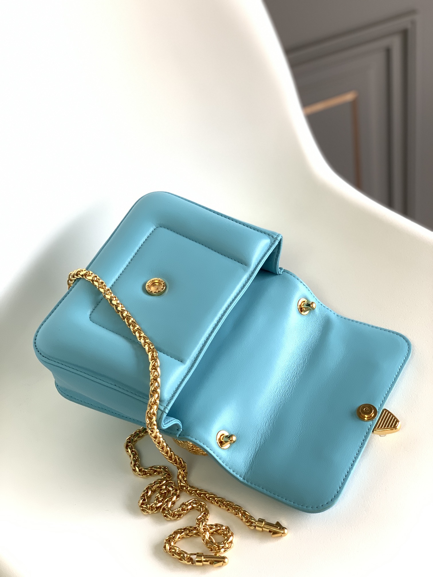 Handbags Bvlgari BVLGARI size:19.2*15*6 cm - vstockx