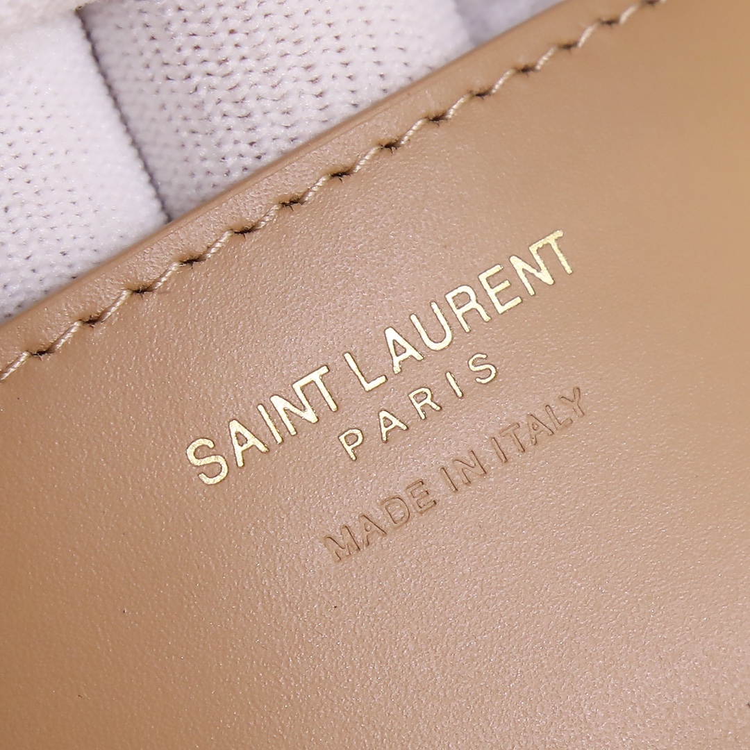 Handbags SAINT LAURENT 710318 size 19X11.5x4.5 cm - vstockx