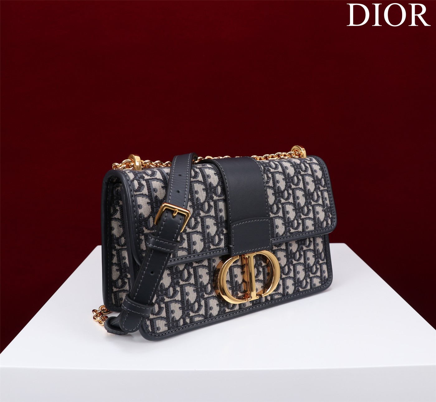 Handbag Dior size 25x15x8 cm - vstockx