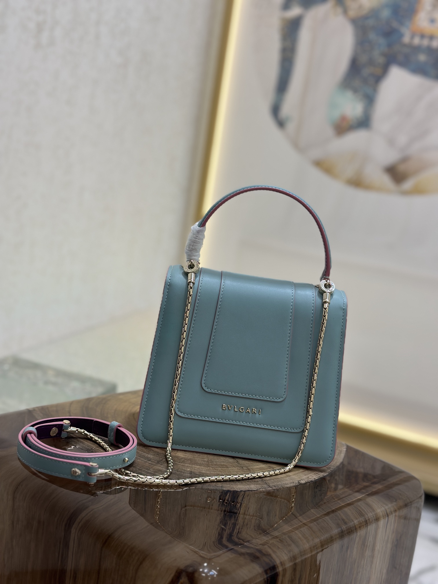Handbags Bvlgari 38329 size:20*16*9 cm - vstockx