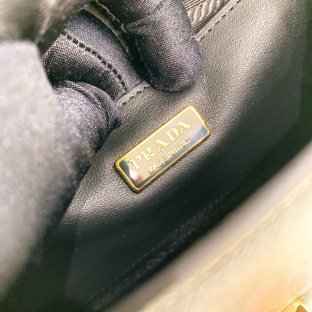 handbags prada 1BD320 size:22*6*15 - vstockx