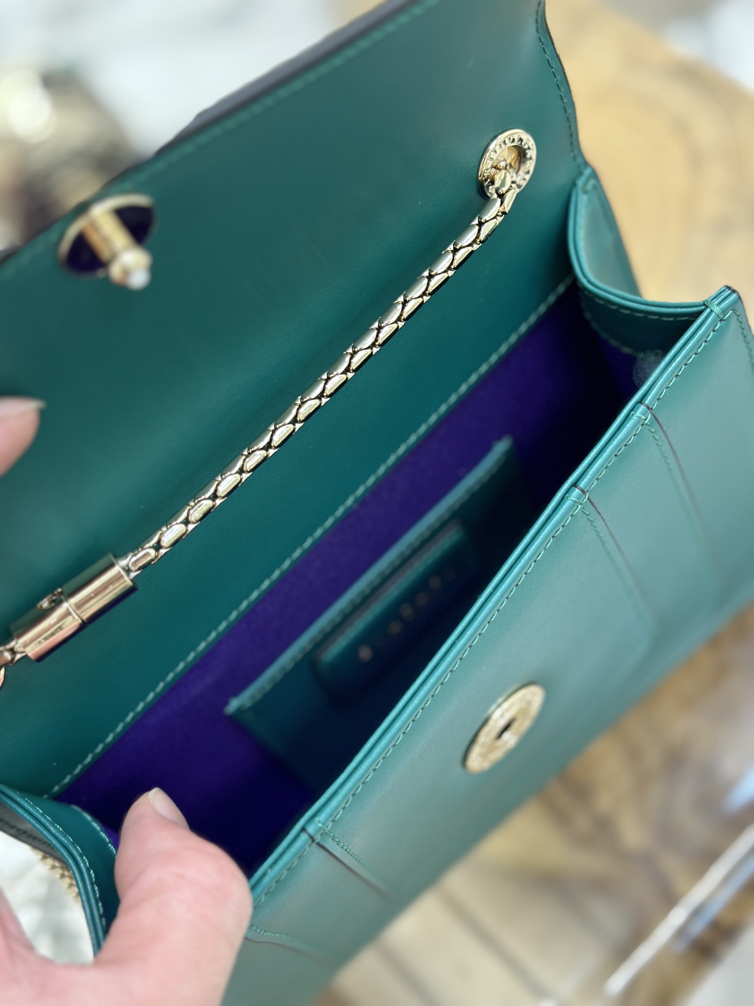 Handbags Bvlgari 35107 size:20*15*5 cm - vstockx